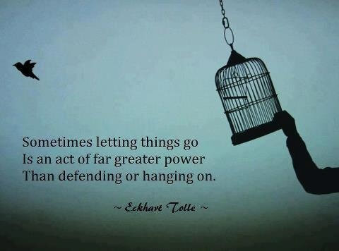 How to Let Go of Something That No Longer Serves You - image letting-go-quote on https://thedreamcatch.com