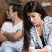 5 Signs of an Emotionally Unavailable Person