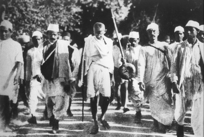 Revolutions That Changed the World and How Conflict Shapes Us - image indian-Revolution-gandhi on https://thedreamcatch.com