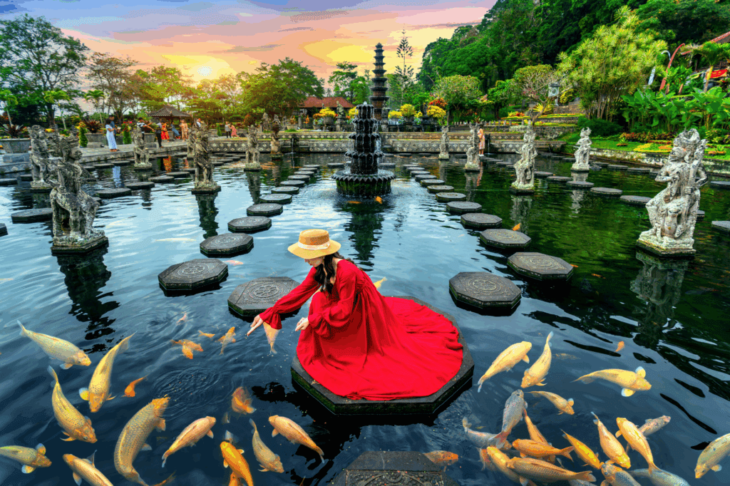 How Cultural Awareness Fuels Personal Growth and Expands Our World - image cultural-awareness_M-1024x682 on https://thedreamcatch.com